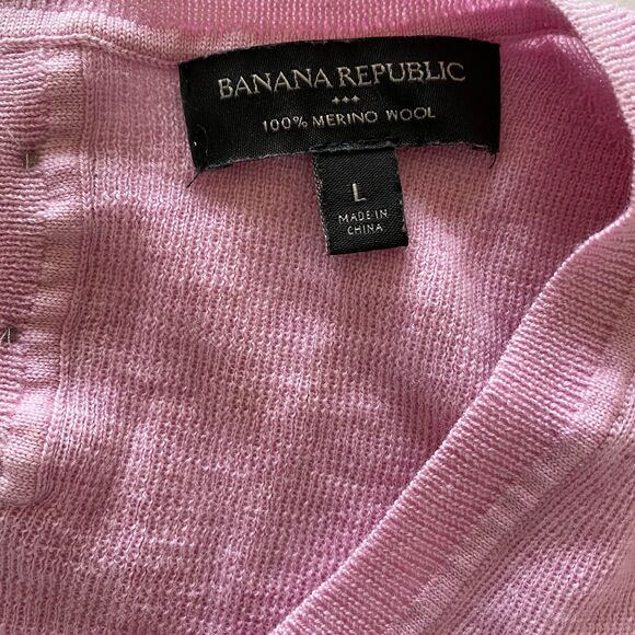 Banana Republic Lavender Merino Wool Blend V-Neck Sweater Lightweight Buttons L - Picture 6 of 10